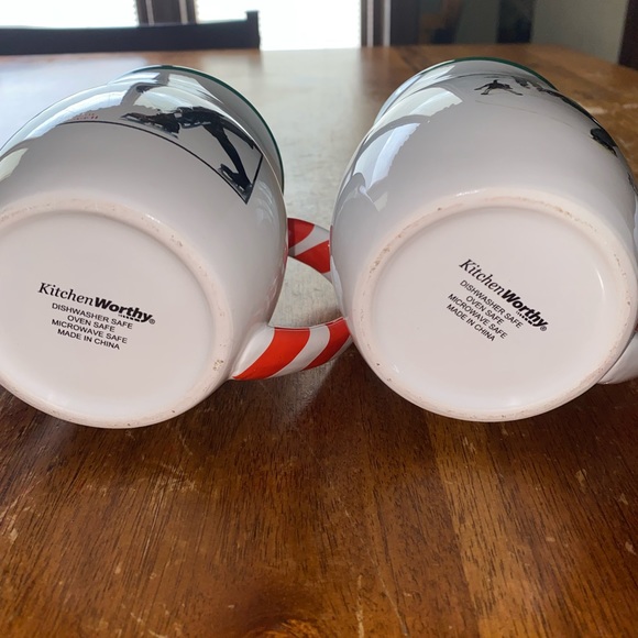 Norman Rockwell Art Christmas Mugs XMAS Set Of 4 - Picture 3 of 7